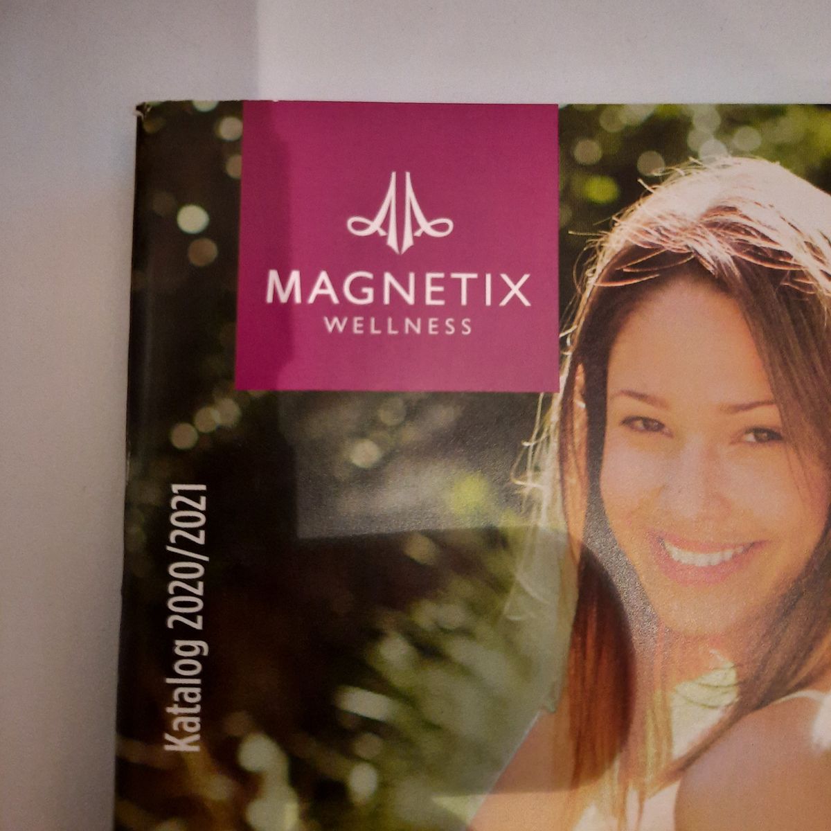 Selbständiger Geschäftspartner von Magnet-Schmuck mit Wirkung Magnetix-Wellness